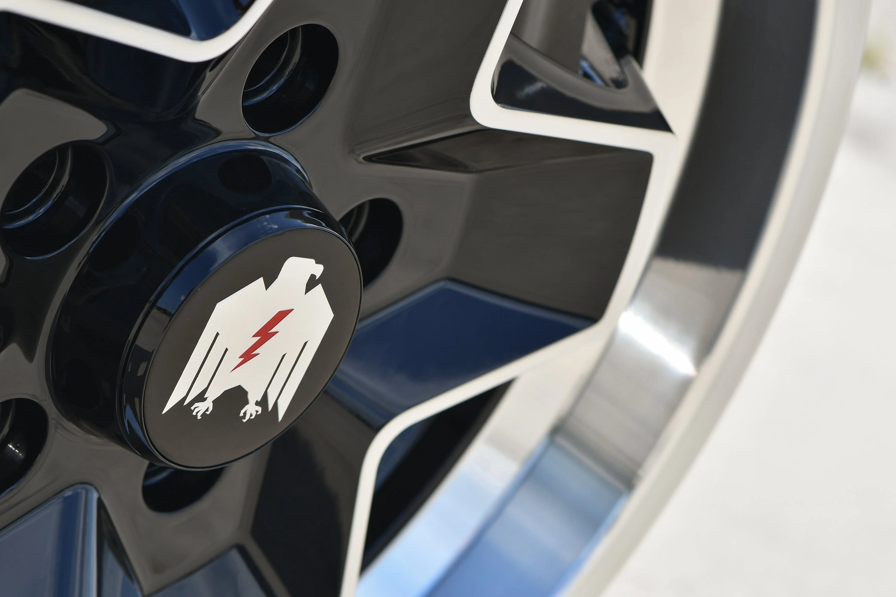 944 COOKIE CUTTER | Gloss Black Machined Face Edge - Image 11
