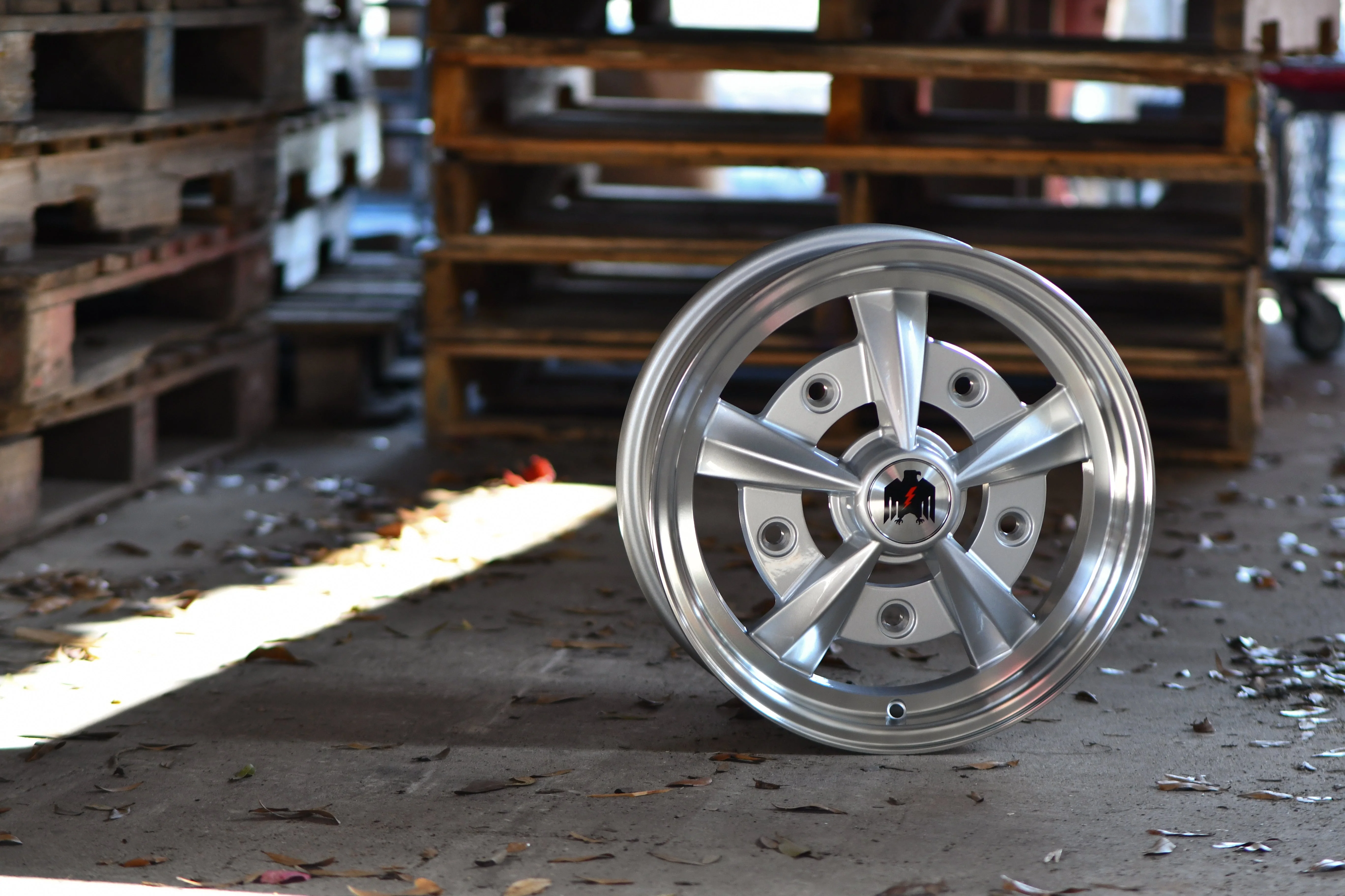 Hans | Gloss Silver Machined Lip - Image 4