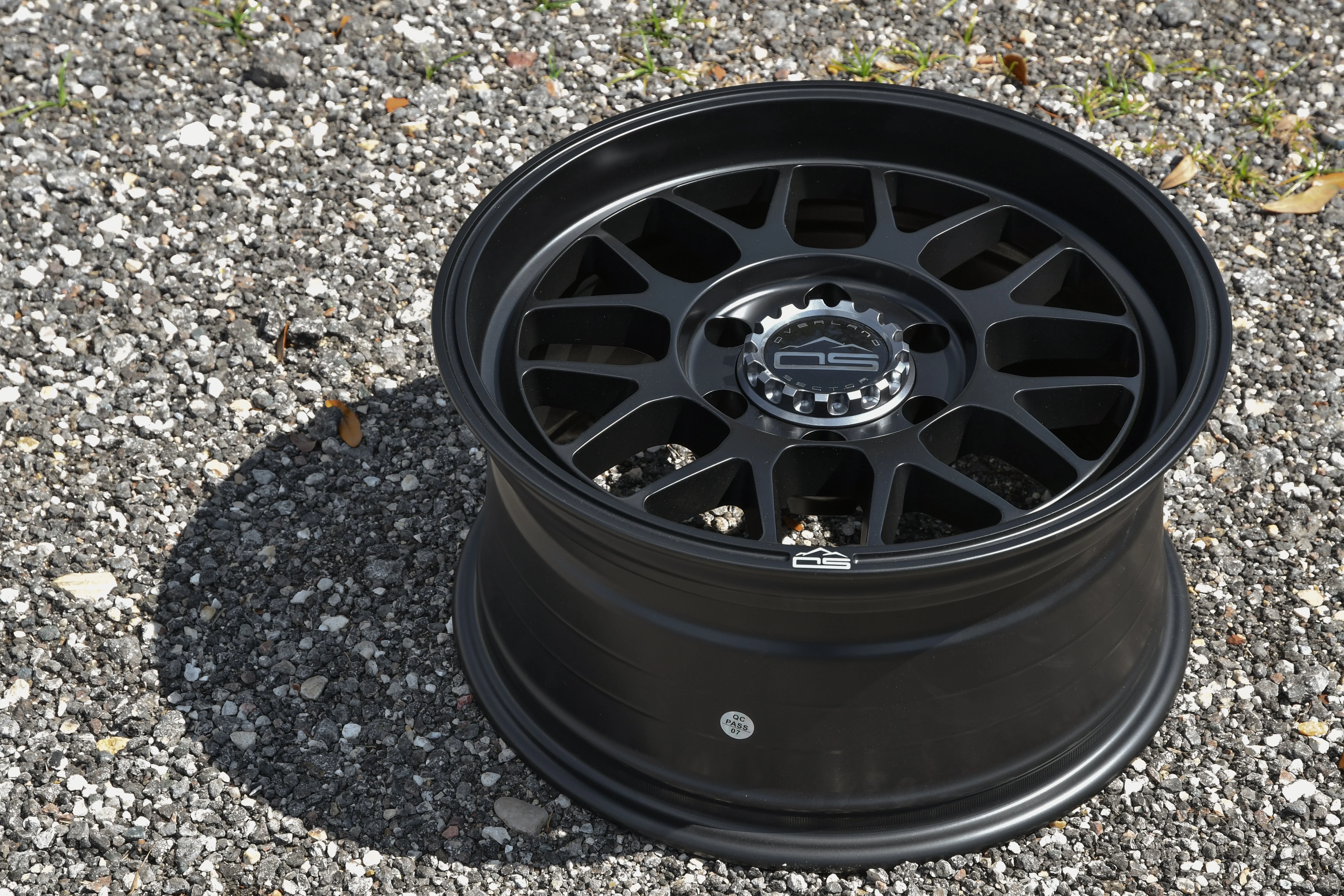 Overland Sector Hyperdrive Flow Formed 17x8.5 +25 6x139.7 106.1mm All Satin Black - Image 6